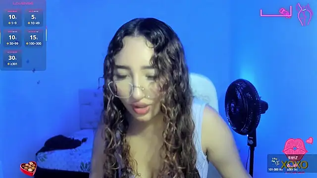 Snapshot of sasha_17_ chatting on October 1, 2:56 pm sasha 17 online show from October 1, 2:56 pm
