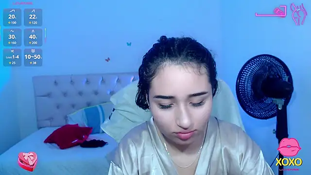 Snapshot of sasha_17_ chatting on October 16, 2:23 am sasha 17 online show from October 16, 2:23 am