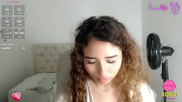 Snapshot of sasha_17_ chatting on October 22, 12:16 pm sasha 17 online show from October 22, 12:16 pm