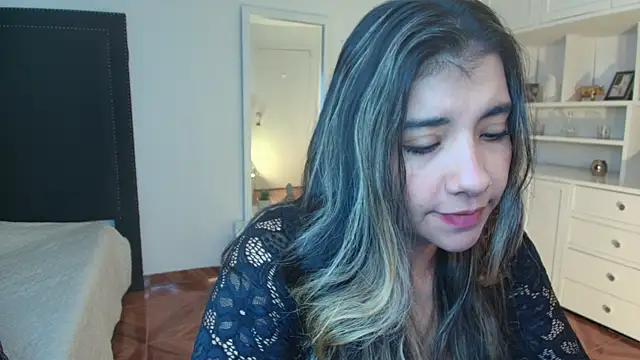 nina moen online show from January 16, 3:21 am