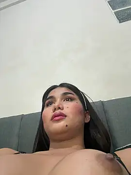 Snapshot of AngelHille chatting on April 9, 6:02 pm AngelHille online show from April 9, 6:02 pm
