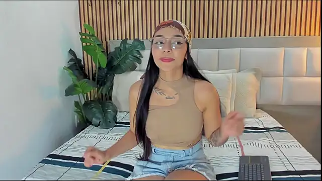 Roseaurora online show from February 13, 12:56 pm