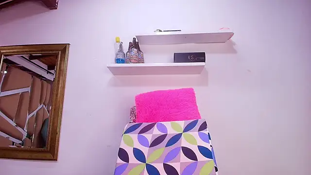 sweegirl69 online show from October 7, 12:57 pm