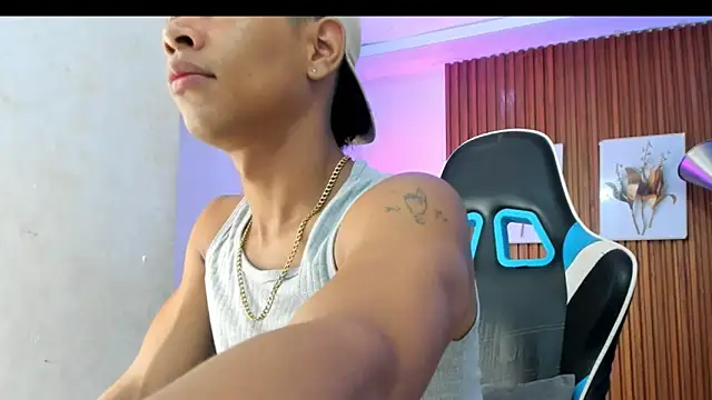 Snapshot of Juan_contreras chatting on October 10, 11:20 am Juan contreras online show from October 10, 11:20 am