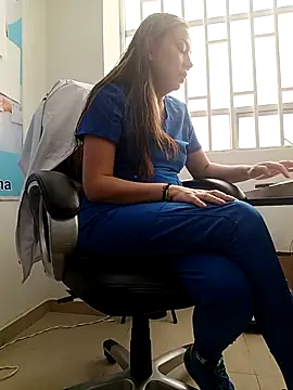 Snapshot of Madisson-04_ chatting on March 21, 3:04 pm Madisson-04 online show from March 21, 3:04 pm