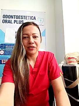 Snapshot of Madisson-04_ chatting on April 10, 3:06 pm Madisson-04 online show from April 10, 3:06 pm