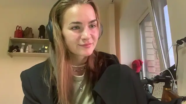 Snapshot of BunnyTiedeman chatting on September 8, 3:33 pm BunnyTiedeman online show from September 8, 3:33 pm