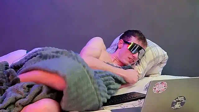 maskedboy1 online show from April 29, 8:59 pm