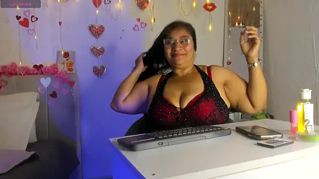 milf latinn online show from September 17, 2:41 pm