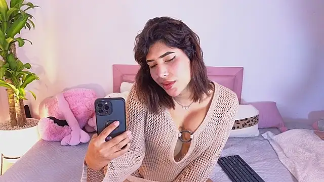 Snapshot of dahiana_marin chatting on March 11, 10:27 pm dahiana marin online show from March 11, 10:27 pm