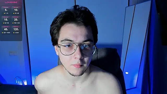 Snapshot of tyler_bergg chatting on September 10, 9:37 pm tyler bergg online show from September 10, 9:37 pm