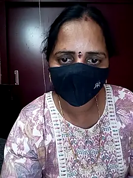 Snapshot of Mee_harini-telugupilla chatting on April 29, 10:08 am Mee harini-telugupilla online show from April 29, 10:08 am