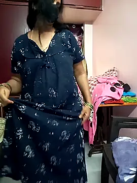 Snapshot of Mee_harini-telugupilla chatting on April 30, 9:48 am Mee harini-telugupilla online show from April 30, 9:48 am