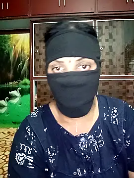 Snapshot of Mee_harini-telugupilla chatting on May 5, 5:21 pm Mee harini-telugupilla online show from May 5, 5:21 pm
