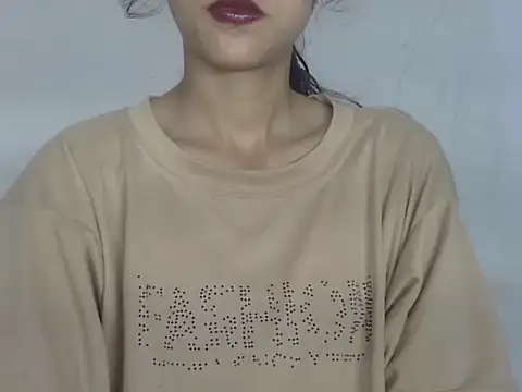 Snapshot of Saniya9B chatting on October 24, 5:37 am Saniya9B online show from October 24, 5:37 am