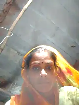 Snapshot of H_seema chatting on September 28, 4:45 pm H seema online show from September 28, 4:45 pm