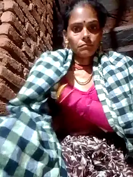 Snapshot of H_seema chatting on October 5, 9:24 pm H seema online show from October 5, 9:24 pm