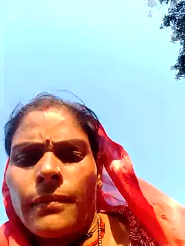Snapshot of H_seema chatting on February 15, 12:03 pm H seema online show from February 15, 12:03 pm