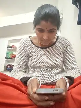 LUCKY cut online show from February 4, 7:25 am