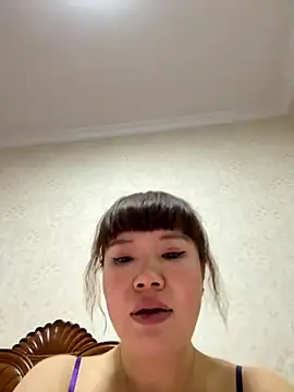 Snapshot of Xinlan-Asia chatting on October 6, 6:27 pm Xinlan-Asia online show from October 6, 6:27 pm