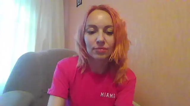 Snapshot of MashaSwan9977 chatting on September 8, 2:49 pm MashaSwan9977 online show from September 8, 2:49 pm