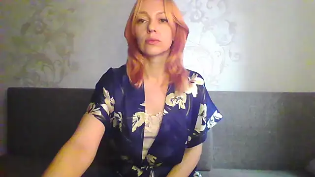 Snapshot of MashaSwan9977 chatting on October 16, 6:25 am MashaSwan9977 online show from October 16, 6:25 am
