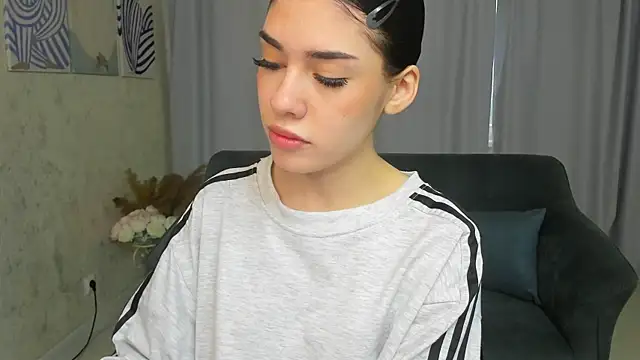 Snapshot of AlicieCarroll chatting on September 25, 2:04 am AlicieCarroll online show from September 25, 2:04 am