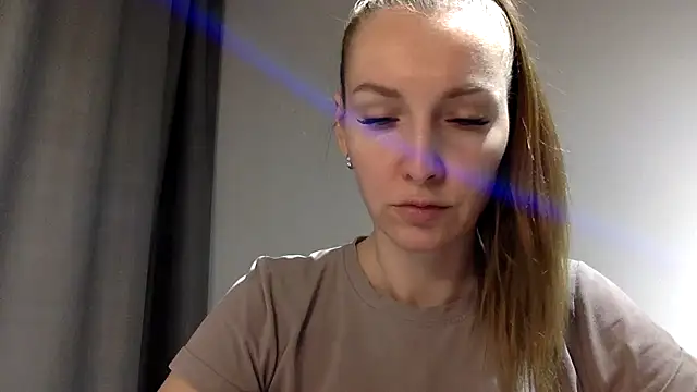 Varnyx online show from November 25, 7:14 pm