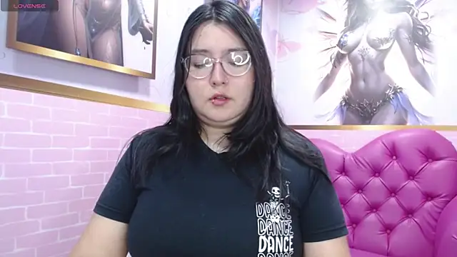 Dulce meow online show from September 9, 11:43 am