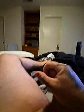 Kwillie online show from November 4, 3:27 am