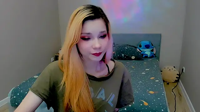 Snapshot of Kitten_Alissa chatting on October 2, 6:15 pm Kitten Alissa online show from October 2, 6:15 pm
