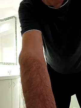 Oldmenhot66 online show from September 13, 4:12 am