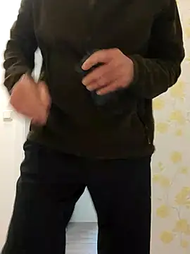 Oldmenhot66 online show from November 1, 9:11 am