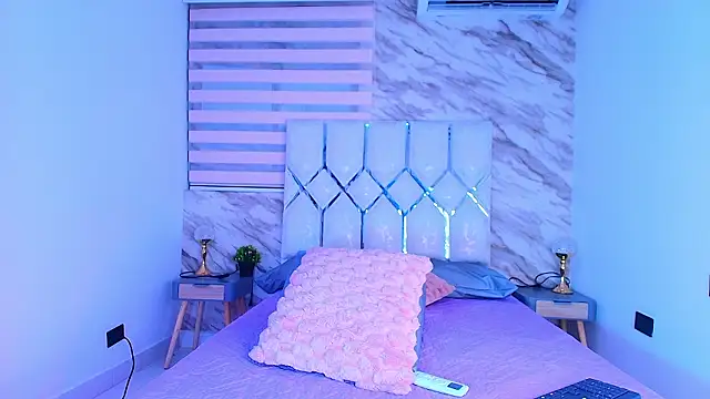 collet 1 online show from February 17, 12:01 pm