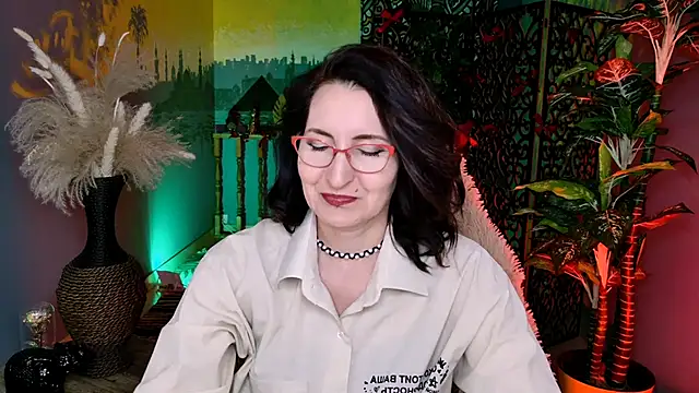 UnaTerra online show from February 15, 9:19 am