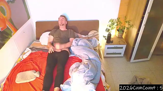 Snapshot of EdelHolz91 chatting on January 9, 4:26 am EdelHolz91 online show from January 9, 4:26 am