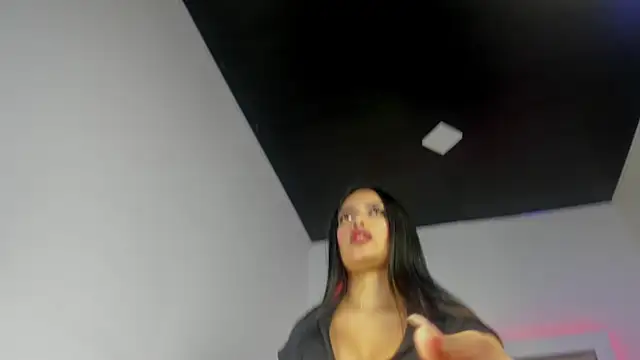 Miss  pretty online show from December 16, 3:33 am