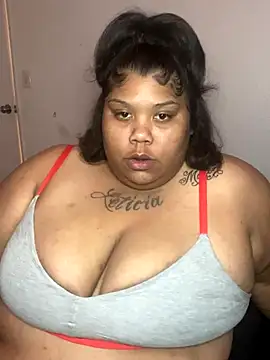 Snapshot of BlaxicanaMami chatting on October 7, 4:31 am BlaxicanaMami online show from October 7, 4:31 am