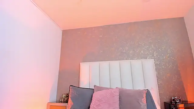 KaylieBrooks online show from March 22, 1:47 pm