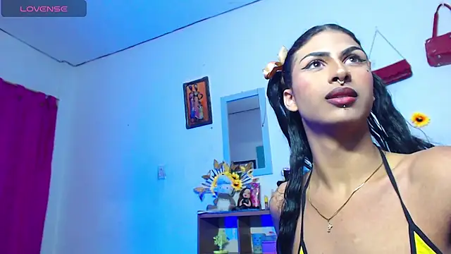 Sharasexy1 online show from November 3, 9:27 pm