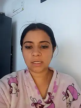 ValerieLove  online show from November 25, 6:30 pm