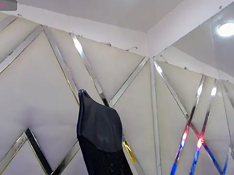 Penelopee Rouse online show from February 23, 8:17 pm