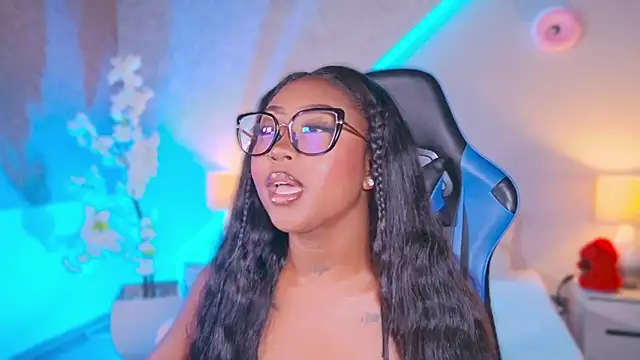 Kishalove  online show from April 20, 10:51 am