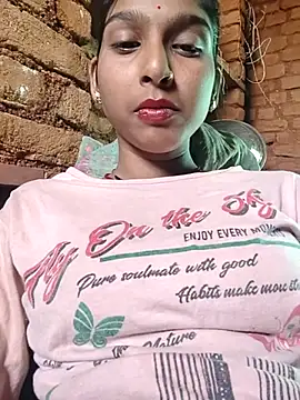 Snapshot of Yatiksha_Beby chatting on October 8, 6:00 am Yatiksha Beby online show from October 8, 6:00 am