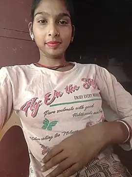 Snapshot of Yatiksha_Beby chatting on November 4, 7:18 am Yatiksha Beby online show from November 4, 7:18 am