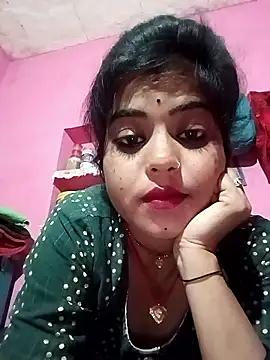 Snapshot of Yatiksha_Beby chatting on February 7, 1:04 pm Yatiksha Beby online show from February 7, 1:04 pm