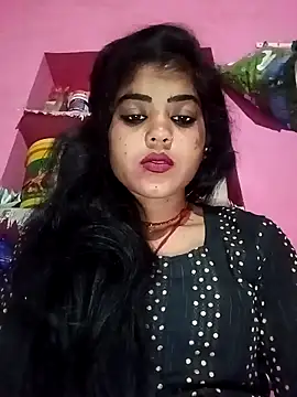 Snapshot of Yatiksha_Beby chatting on February 15, 1:13 am Yatiksha Beby online show from February 15, 1:13 am