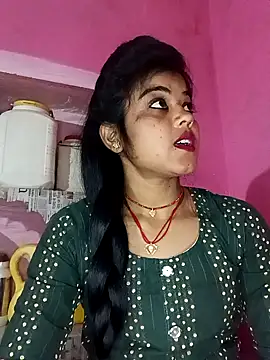 Snapshot of Yatiksha_Beby chatting on February 17, 3:08 pm Yatiksha Beby online show from February 17, 3:08 pm