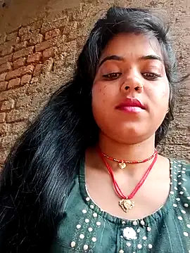 Snapshot of Yatiksha_Beby chatting on February 18, 4:30 am Yatiksha Beby online show from February 18, 4:30 am