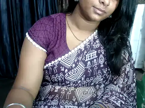 DearKimmi online show from December 5, 4:44 pm